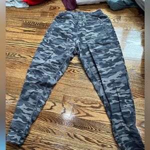 Alphalete joggers